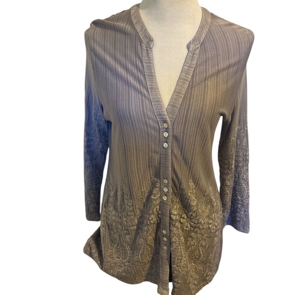 Soft Surroundings Embroidered Tunic Light Lavender V-Neck Button Front Medium